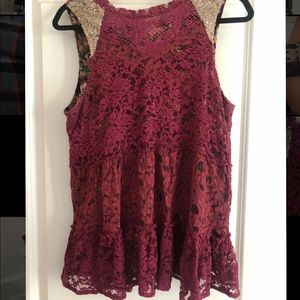 Buckle lace blouse with sequins